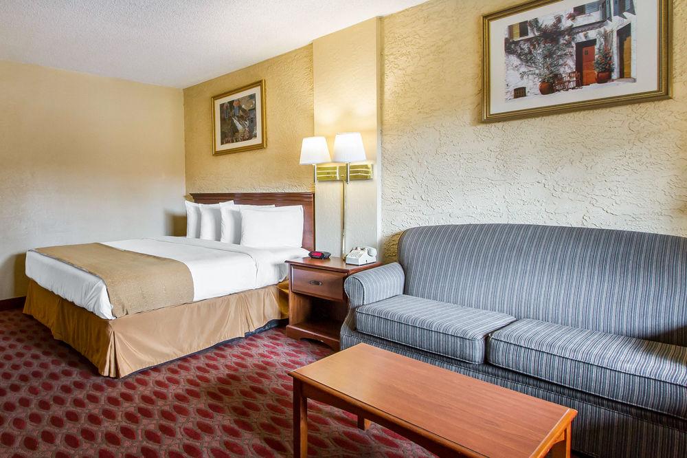 Quality Inn & Suites Goodyear - Phoenix West Extérieur photo
