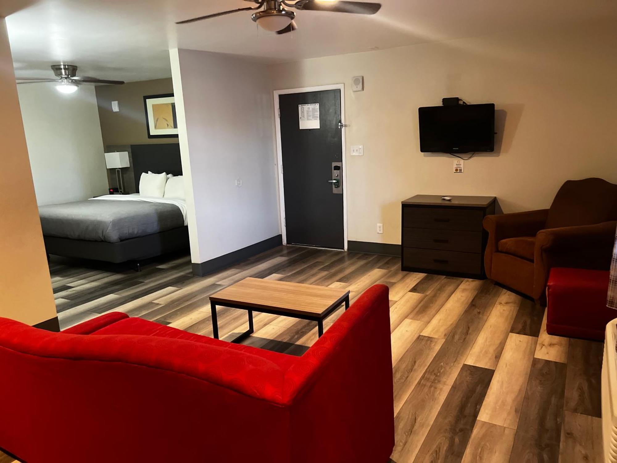 Quality Inn & Suites Goodyear - Phoenix West Extérieur photo